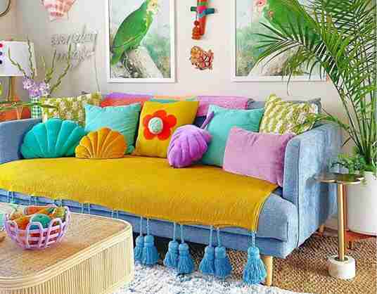 31 Colorful Living Room Decor Ideas I’m Lowkey Obsessed With
