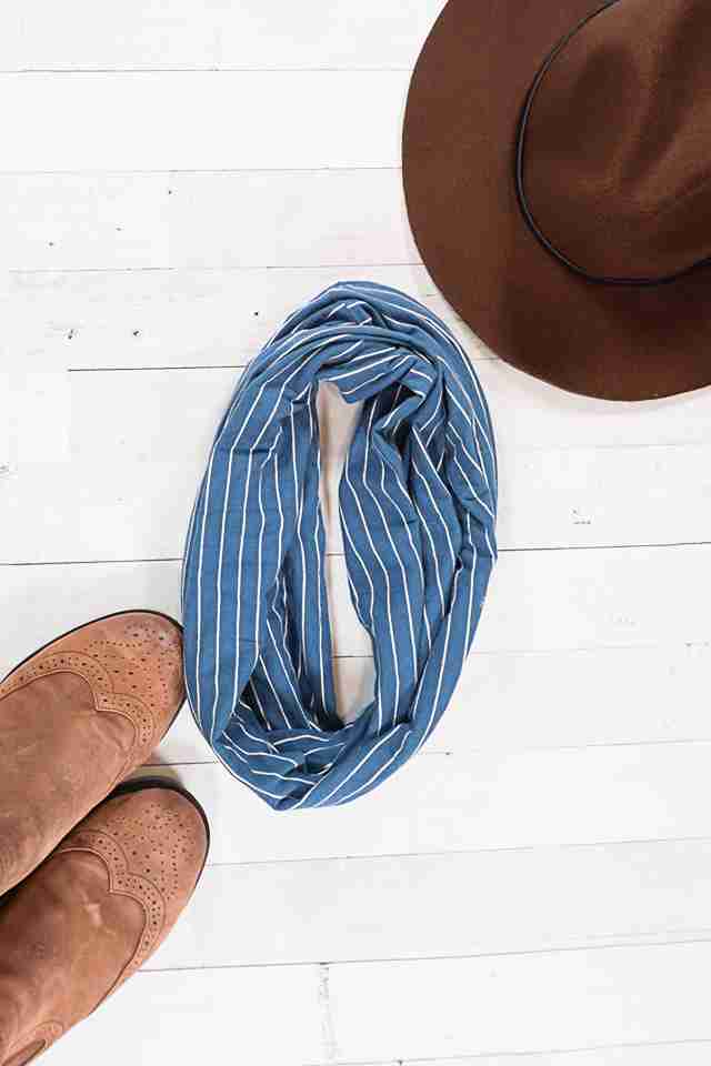 DIY couch arm organizer sewing gift