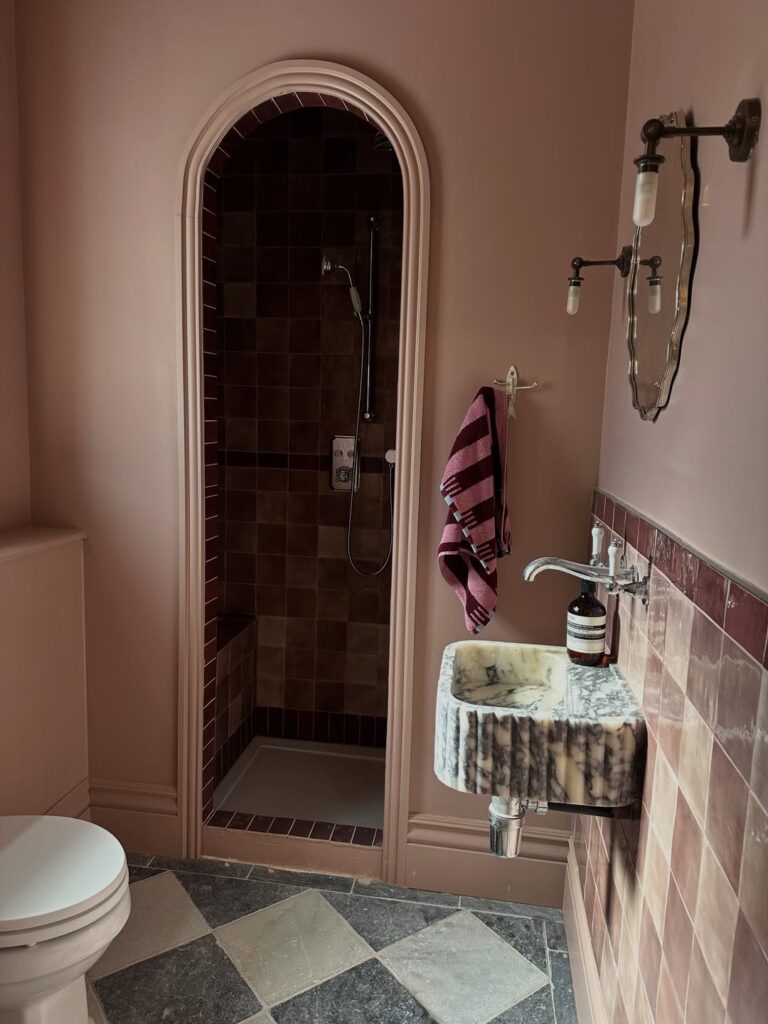 Mauve Bathroom Ideas That Completely Changed My Mind About Pink Bathrooms