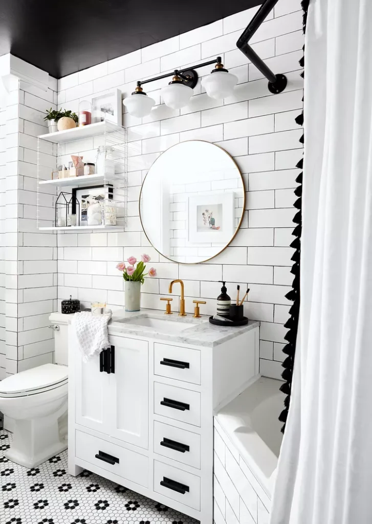 white bathroom black accents 25b16765 bdfafea3061e471abf67bfe000c24b7f