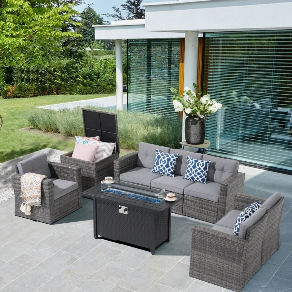 23 Patio Furniture Ideas to Transform Your Outdoor Space hj sp065 qf fp05 4 3bf11552 52a1 416e a73a 2ed5521510d0