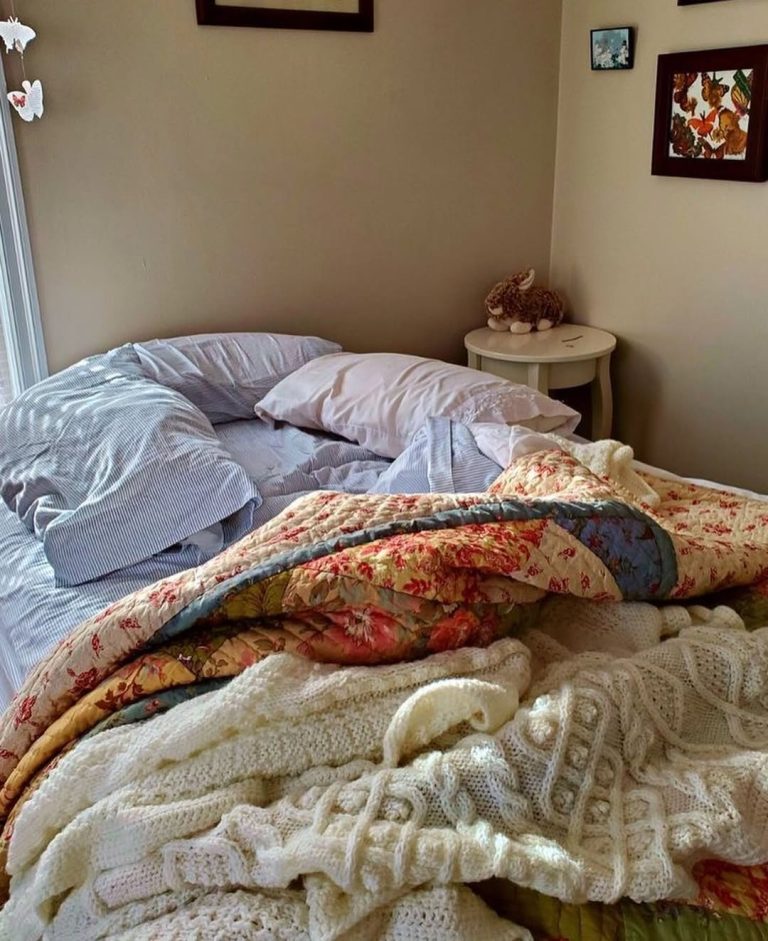 21 Cozy Dorm Room Ideas to Make Your Space Feel Like Home