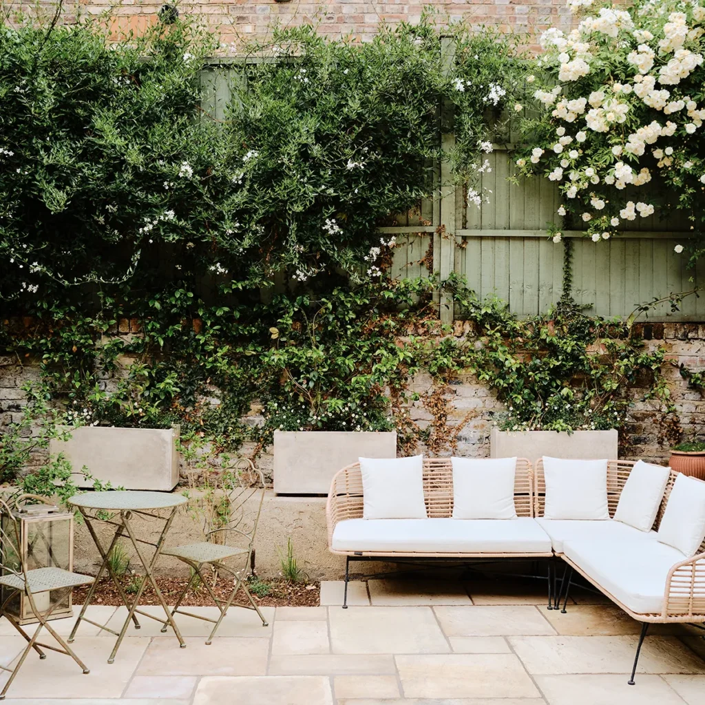 15 Small Back Garden Ideas to Transform Your Outdoor Space 05 15 25 hg burr317