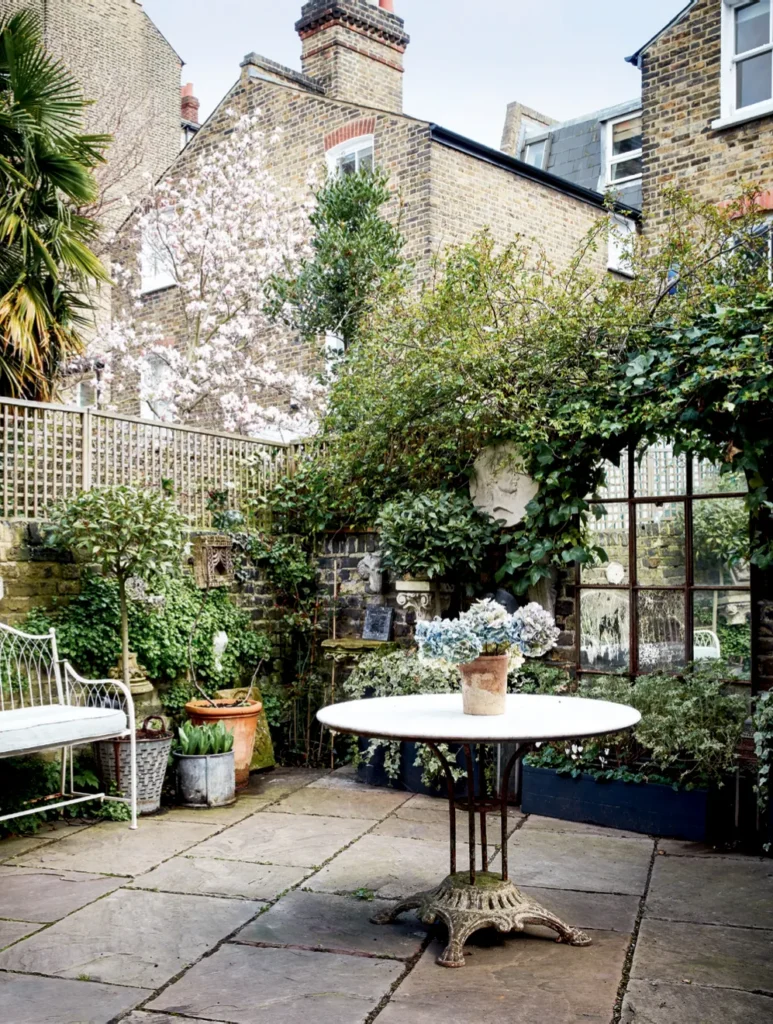 15 Small Back Garden Ideas to Transform Your Outdoor Space 194 2