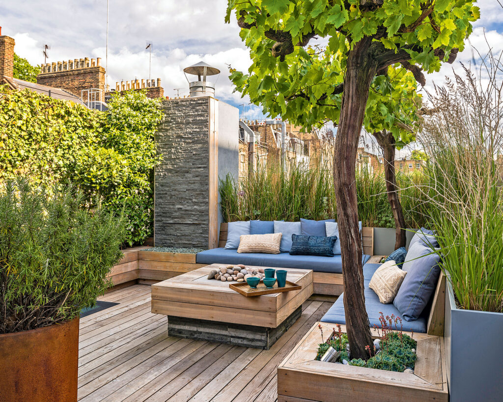 15 Small Back Garden Ideas to Transform Your Outdoor Space trqw2sz9lojxfvsbwgjgsh