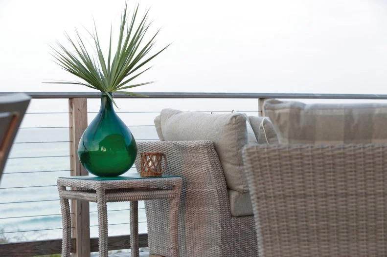 Mixed material gabion stone wall fence