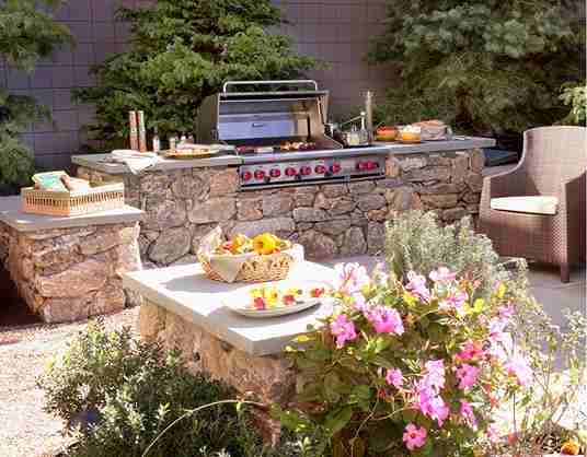 31+ Creative DIY Ideas for a Rustic Outdoor Kitchen