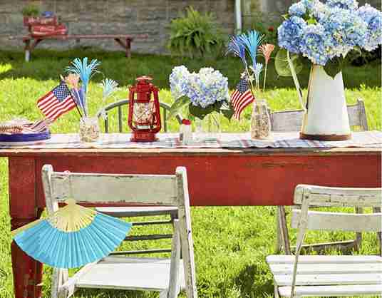 My Chill Guide to Fourth of July Outdoor Decorations (AKA How to Look Festive Without Losing Your Mind)