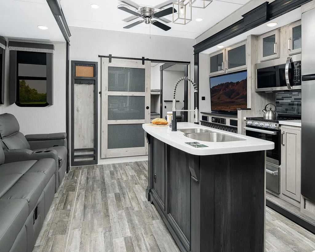 Functional RV workspace remodel