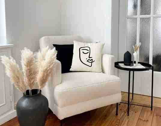 Simple Ways to Decorate Using Just Three Colors