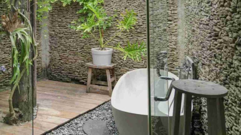 31 Stunning Outdoor Bathroom Designs to Inspire Your Home Oasis