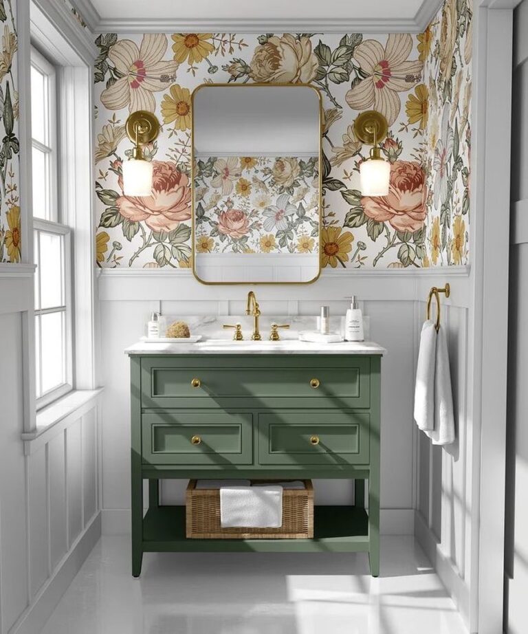 How to Use Wallpaper in a Small Bathroom Without Overwhelming the Space (29 Ideas)