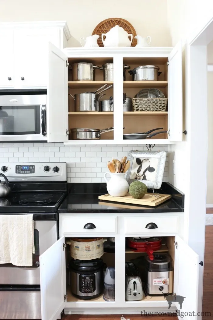 How to Organize Kitchen Cabinets Layout for a Clutter-Free Kitchen